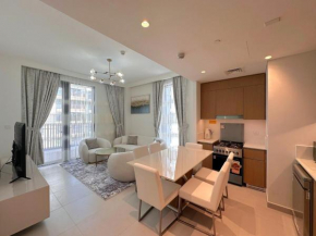 Luxury 2 BR in Creek Harbour